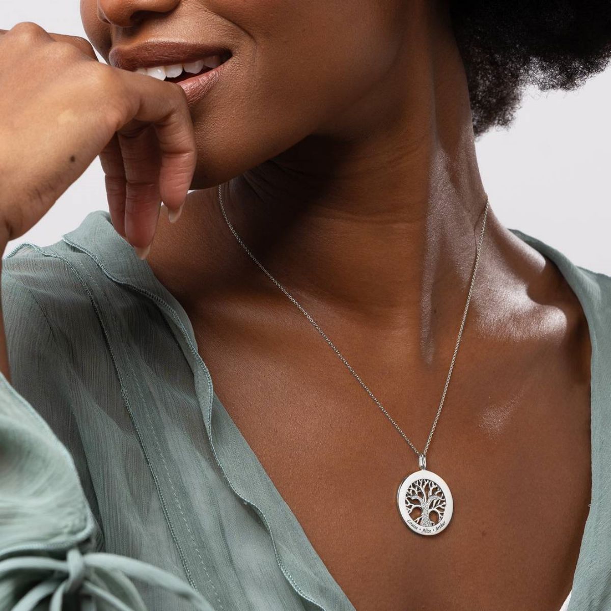 Cubic Zirconia Personalized Name Family Tree Circle Necklace